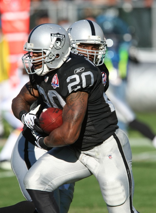 Raiders vs Chiefs 11-15-09-037.JPG